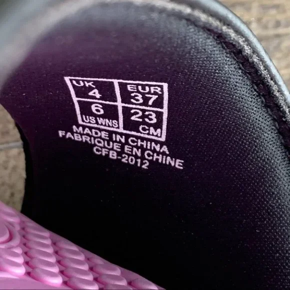 NWT Women’s PUMA Cool Cat Slides - Picture 9 of 11